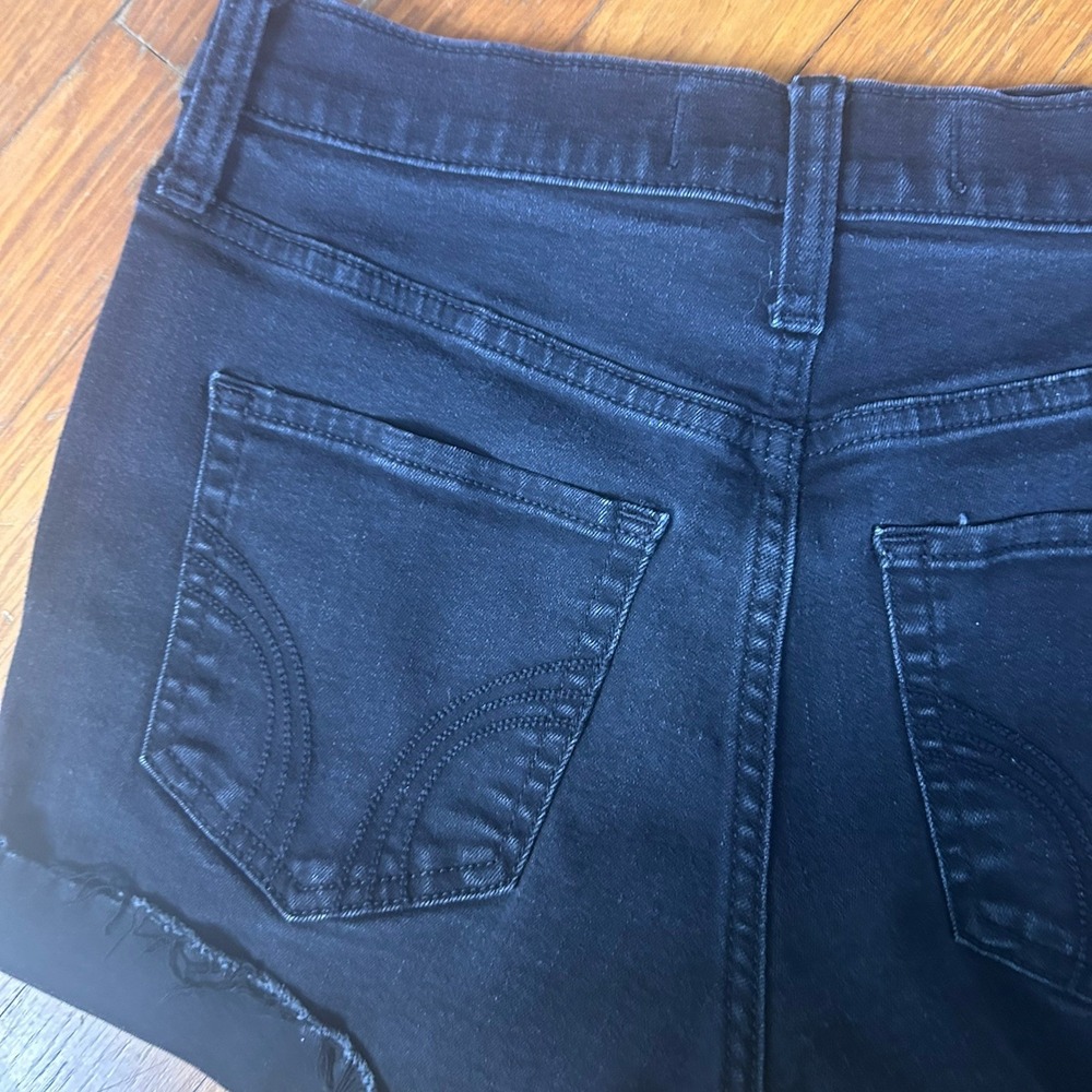 Hollister Classic High Rise Stretch Black Short Size 5 W27 - Picture 7 of 8